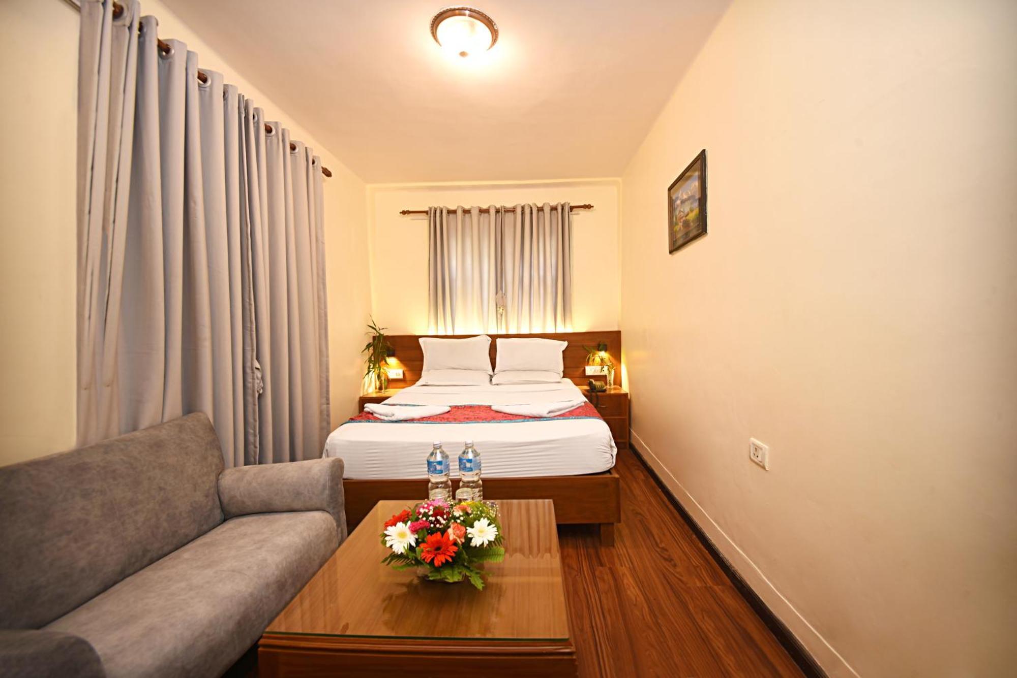 Hotel Amaryllis Katmandu Dış mekan fotoğraf