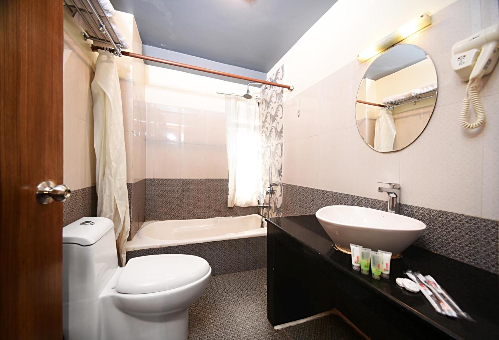 Hotel Amaryllis Katmandu Dış mekan fotoğraf