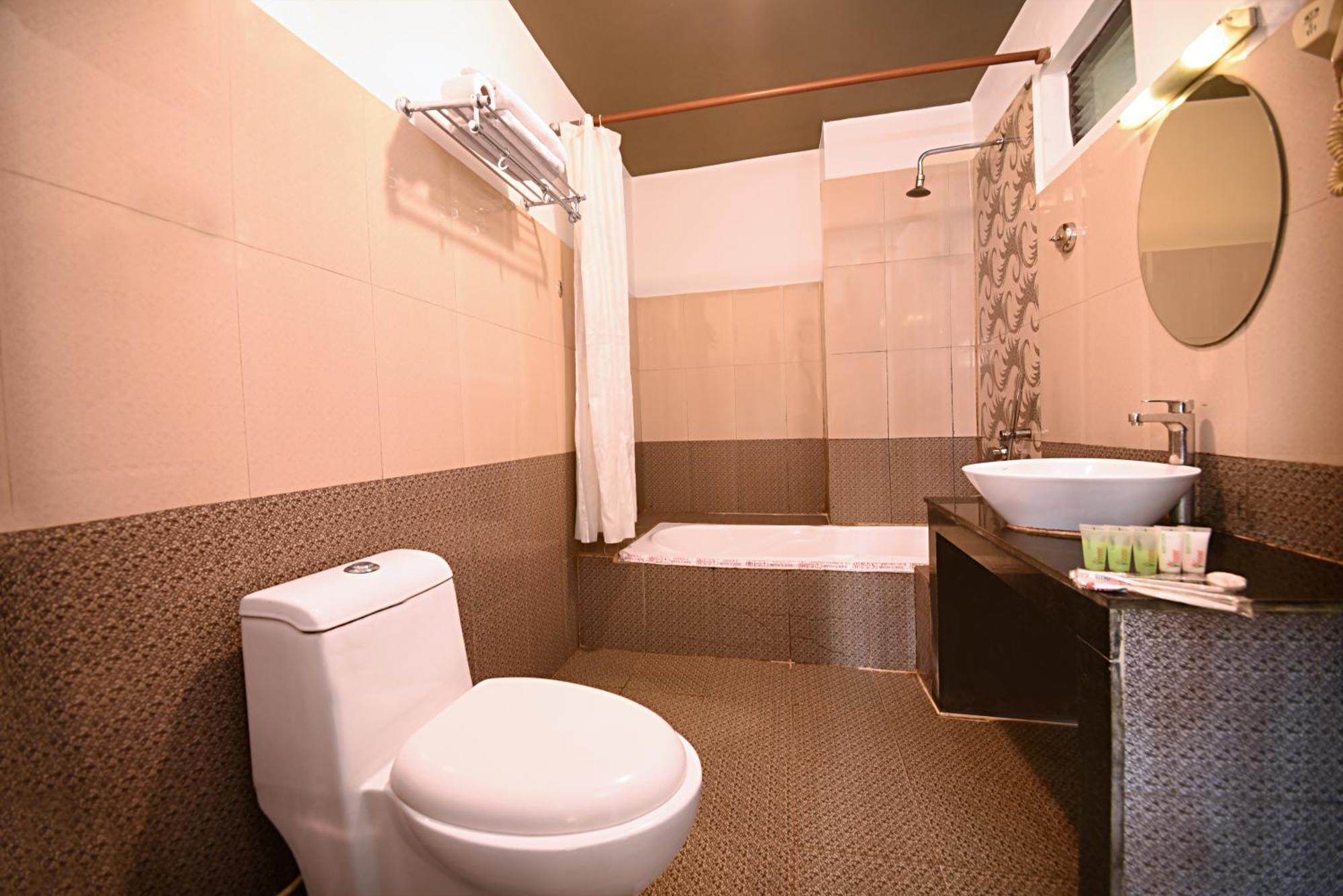 Hotel Amaryllis Katmandu Dış mekan fotoğraf